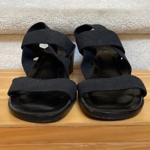browns black sandals - Picture 3 of 9